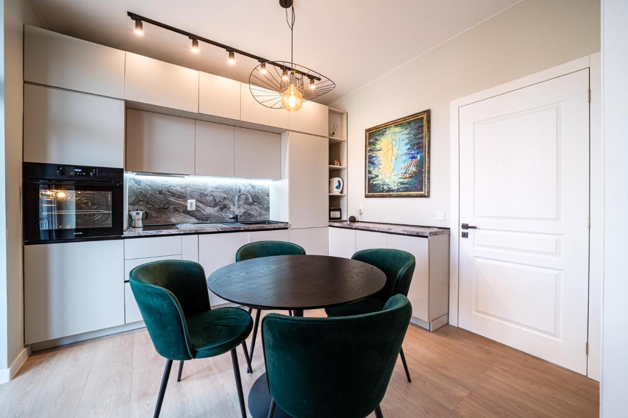 Smart Central Apartment Varna Bagian luar foto